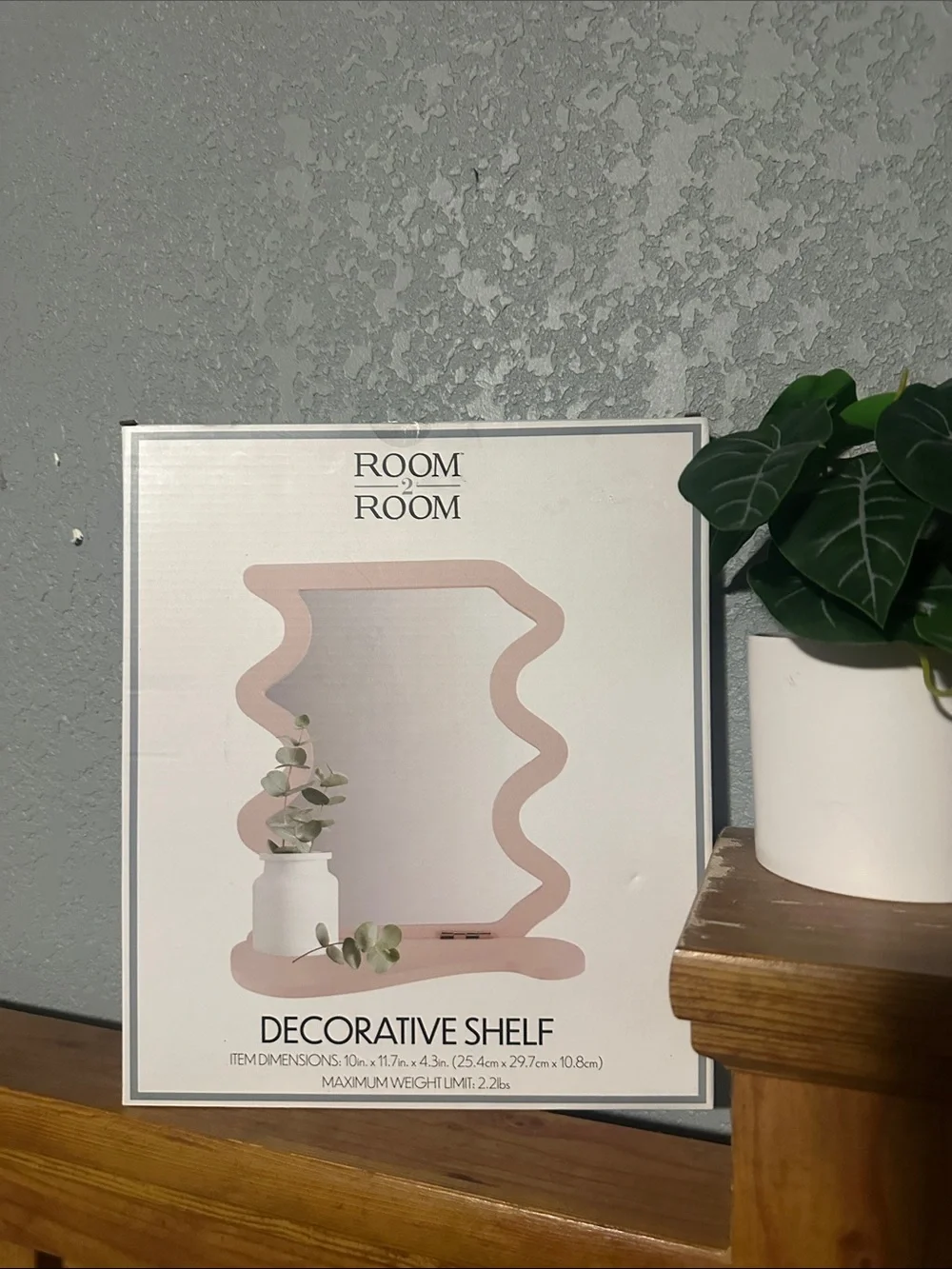 ROOM2ROOM Pink Decorative Wall Shelf
